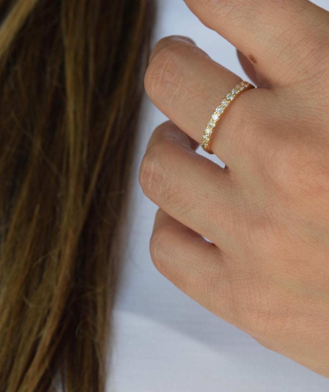 Churumbela de oro con diamantes